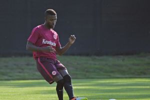 טוואטחה. בא להחליף את יקיר האוהדים