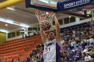 לא הספיק. דאגלאס