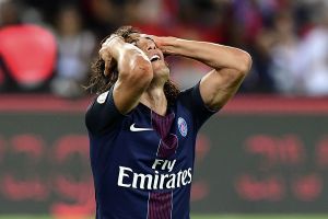 קבאני תופס את הראש. לפתיחה כזאת לא פיללו בבירת צרפת