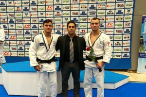 רסקופין וראסקין עם המדליות