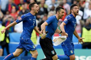 שחקני איטליה חוגגים. ניצחון השיטה