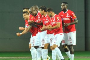 שחקני בש חוגגים. עונה מופלאה