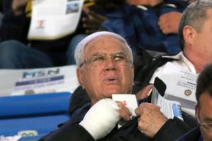 שחר. מכין רשימת חיסול