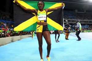 תומפסון חוגגת זהב