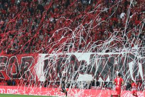 אוהדי הפועל תא. מופע מקורי