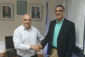 בוסתן מקבל את המינוי. השרה מרוצה