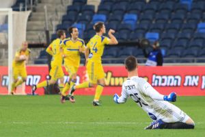 וידאר קיארטנסון חוגג. הרבה אופי