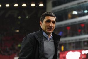 טייפון קורקוט. ג'וב יוקרתי