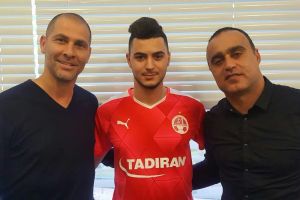 מצטרף לאלופה. חלאיילה מוצג