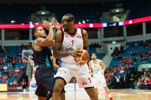 סטודומאייר. לא עונה על השאלות הבוערות לגביו