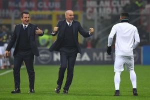 פיולי חוגג נקודה יקרה