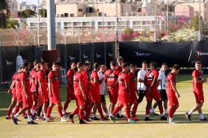 שוינפלד הופיע לאימון