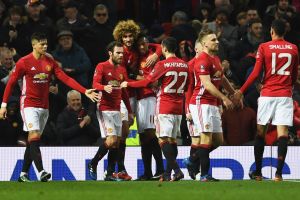 שחקני מנצ'סטר יונייטד חוגגים