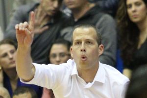 שמוליק ברנר. חיזוק לקו האחורי