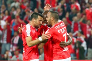 שחקני הפועל באר שבע