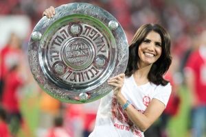 אלונה ברקת אלופה