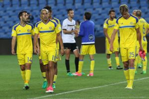 שחקני מכבי תל אביב ודן איינבינדר