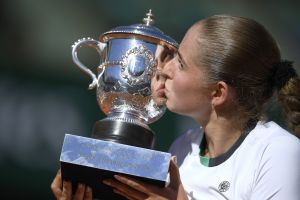 ילנה אוסטפנקו