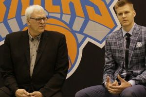 קריסטפס פורזינגיס ופיל ג'קסון