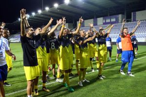 שחקני בית"ר ירושלים חוגגים