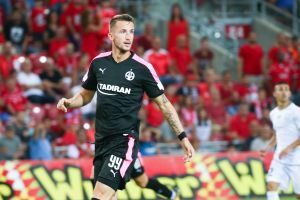 תומאש פקהארט