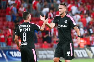 תומאש פקהארט עם מוחמד גאדיר