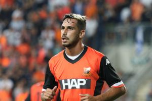 אלמוג בוזגלו