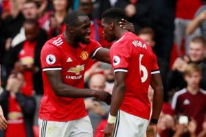 פול פוגבה עם רומלו לוקאקו