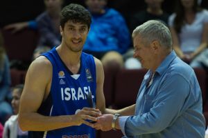 ליאור אליהו