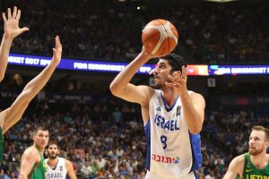 ליאור אליהו