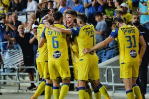 מכבי ת"א חוגגת