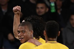 ניימאר עם קיליאן אמבפה