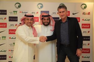 אדגרדו באוסה