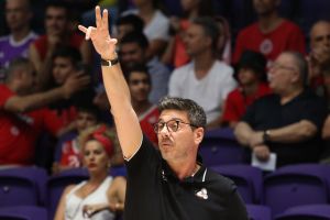 פוטיס קציקאריס