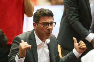 פוטיס קציקאריס