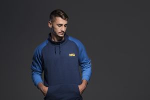 עומר אצילי מדגמן (ALEX & DAVID PHOTOGRAPHY)