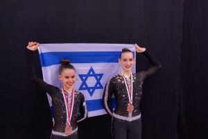 מיקה לבקוביץ, רוני סורזון