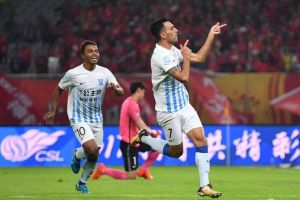 ערן זהבי עם רנאטיניו