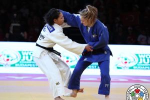 שירה ראשוני