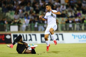 שובל גוזלן מול דלה איינוגבה