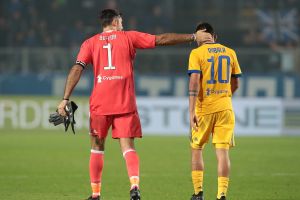 פאולו דיבאלה עם ג'אנלואיג'י בופון