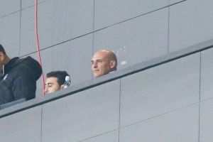 מו אלאך צופה