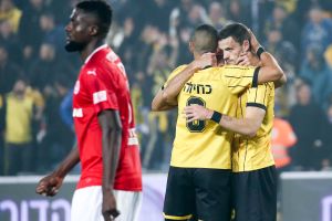 בית"ר ירושלים חוגגת, ג'ון אוגו מאוכזב