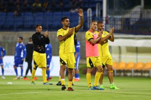 שחקני מכבי נתניה מודים לקהל