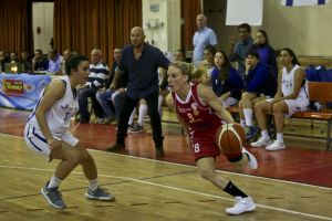 יעל אהרונוב מול שי תירוש