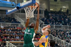 מייקל רול מול תנאסיס אנטטקומפו