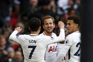 שחקני טוטנהאם חוגגים