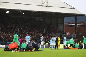 קווין דה בריינה על כר הדשא