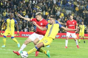 אייל גולסה מול מאור מליקסון