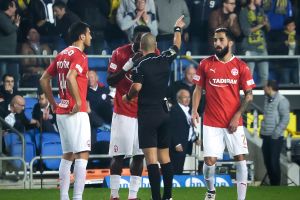 ג'ון אוגו מול לירן ליאני